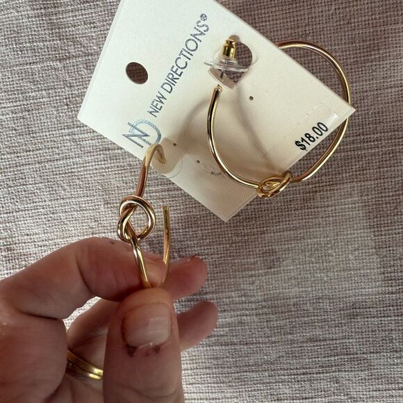 NWT New Directions Hoop Earrings Gold Tone Knot Originally $18 - Picture 1 of 3